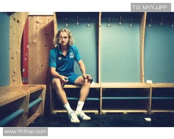 足球明星时尚穿搭精选合集展现个性与魅力的完美结合