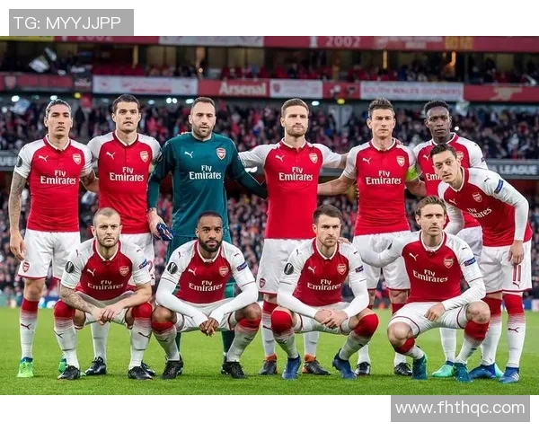 足球明星红色22号球衣的魅力与传奇背后的故事揭秘 足球明星红色22号球衣的魅力与传奇背后的故事揭秘